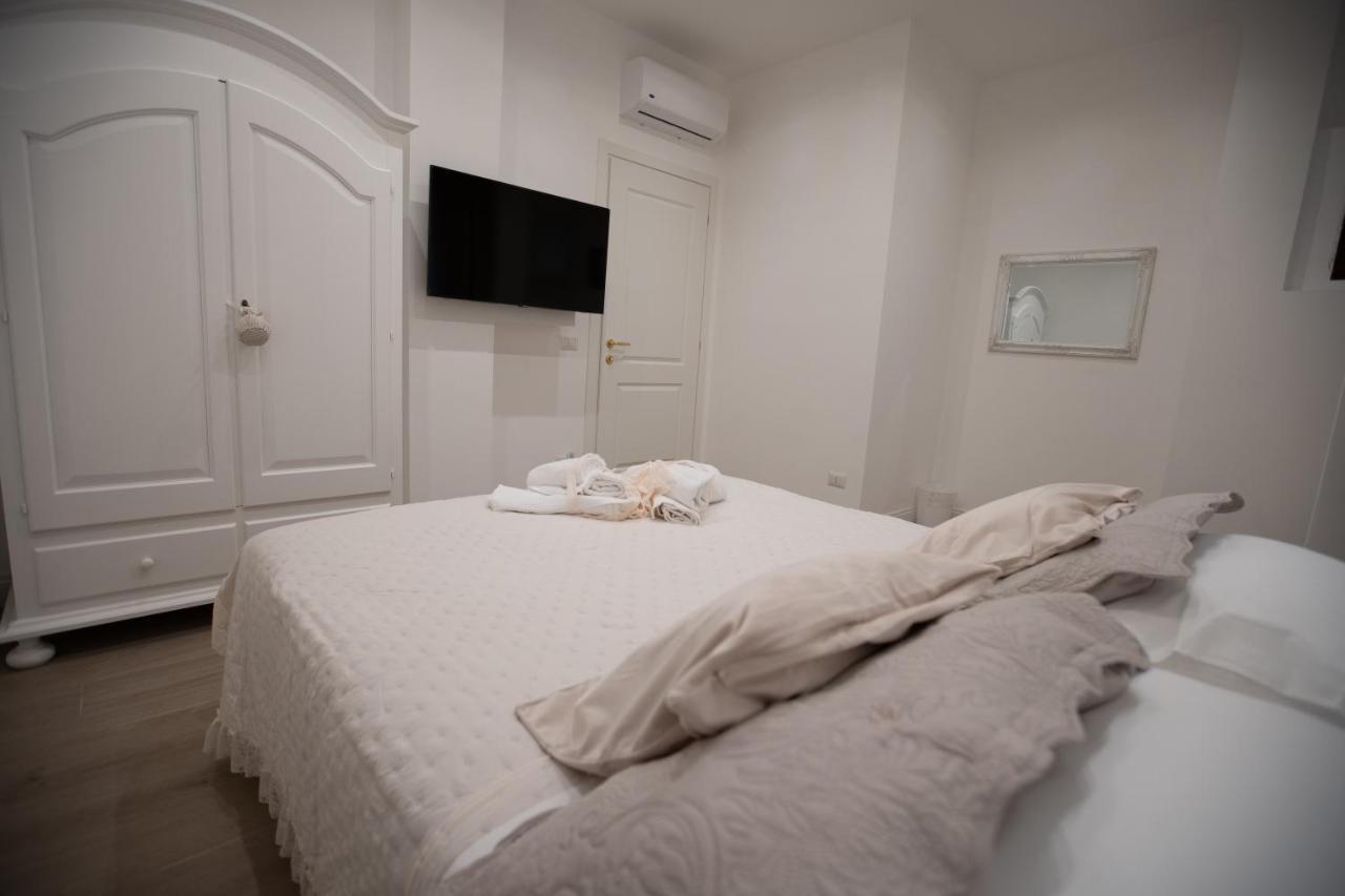 Suite Imperiale Colosseo Rome Exterior photo