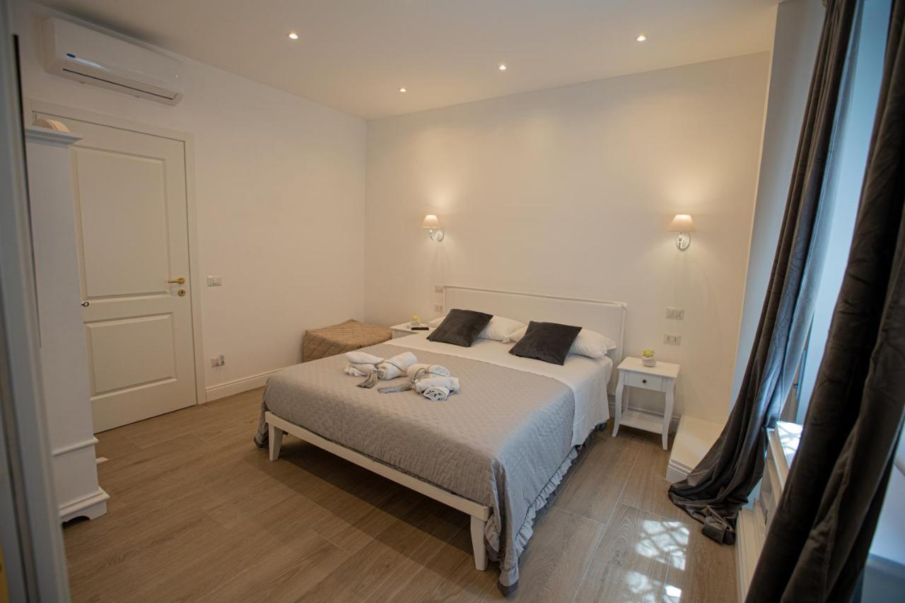 Suite Imperiale Colosseo Rome Exterior photo
