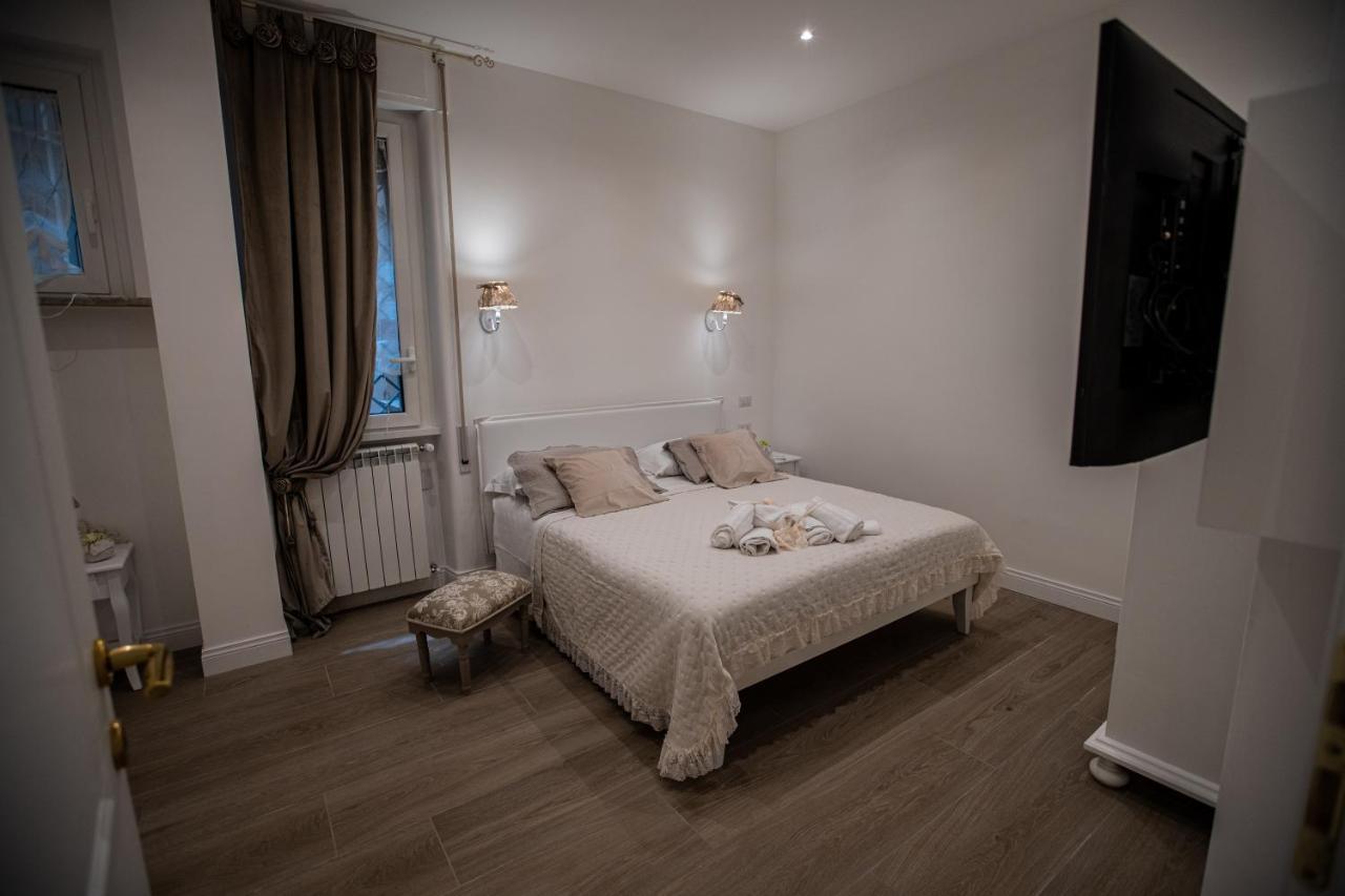 Suite Imperiale Colosseo Rome Exterior photo