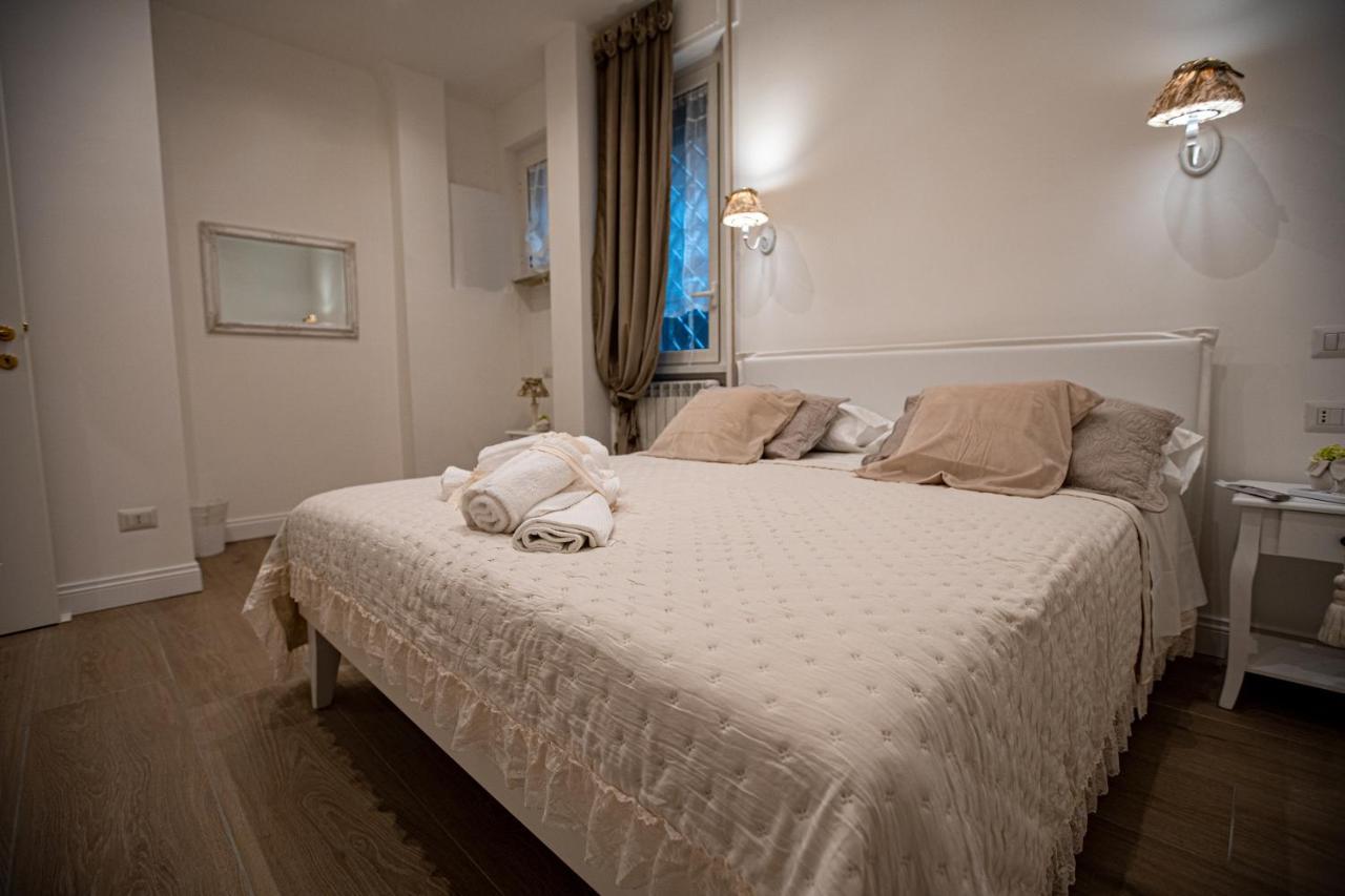 Suite Imperiale Colosseo Rome Exterior photo