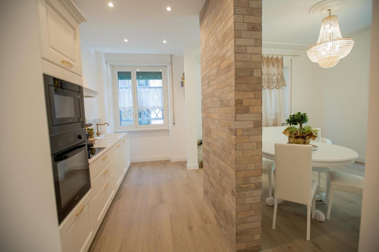 Suite Imperiale Colosseo Rome Exterior photo