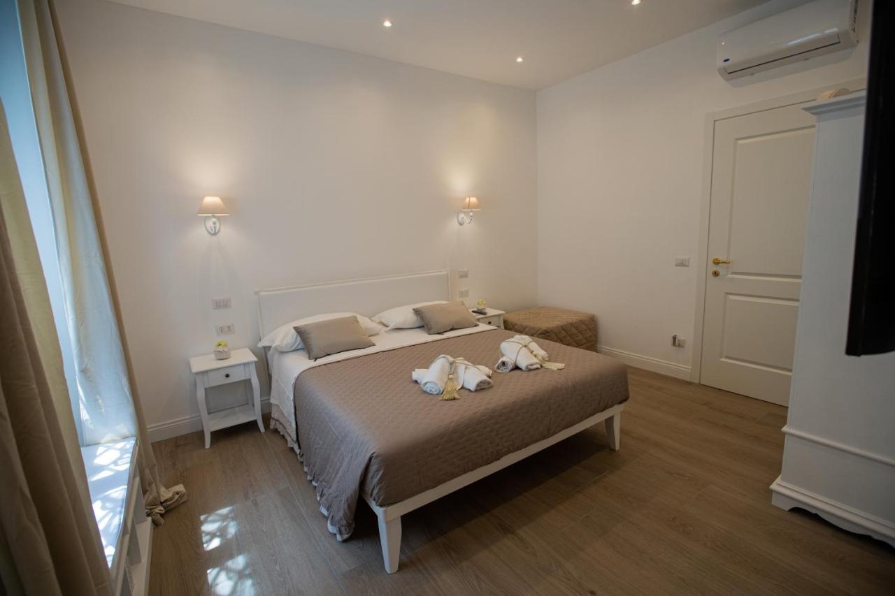 Suite Imperiale Colosseo Rome Exterior photo