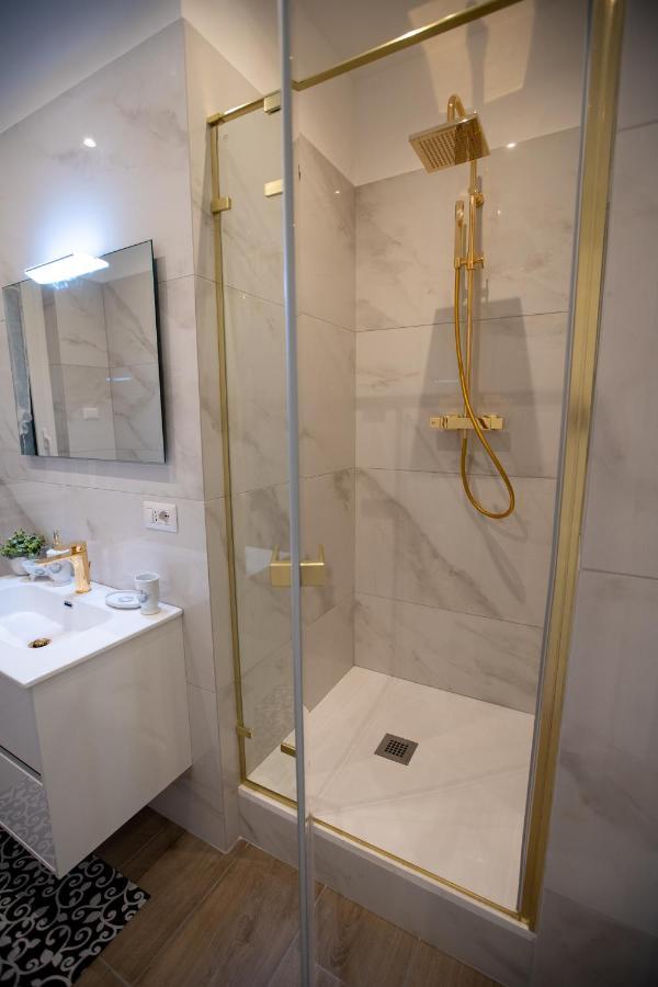 Suite Imperiale Colosseo Rome Exterior photo